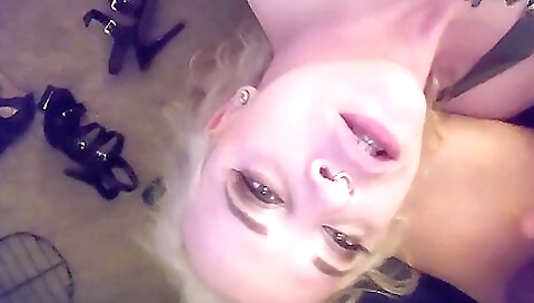 Pissing on the back of the ass is always a bit more exciting than anal