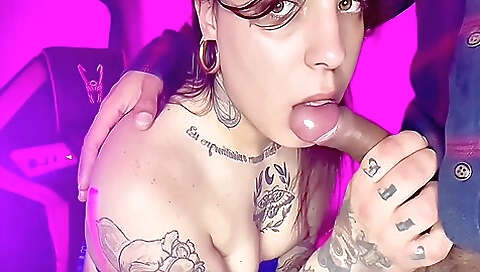 Busty blonde tranny with a small tits gets fucked on the bed