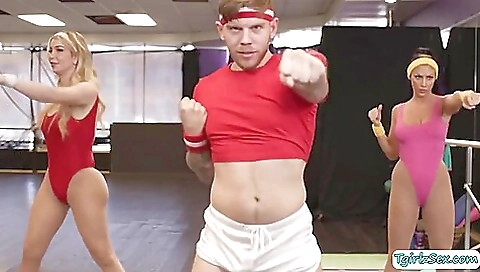 Blonde teen 18+ is in yoga poses and deepthroat in the nude